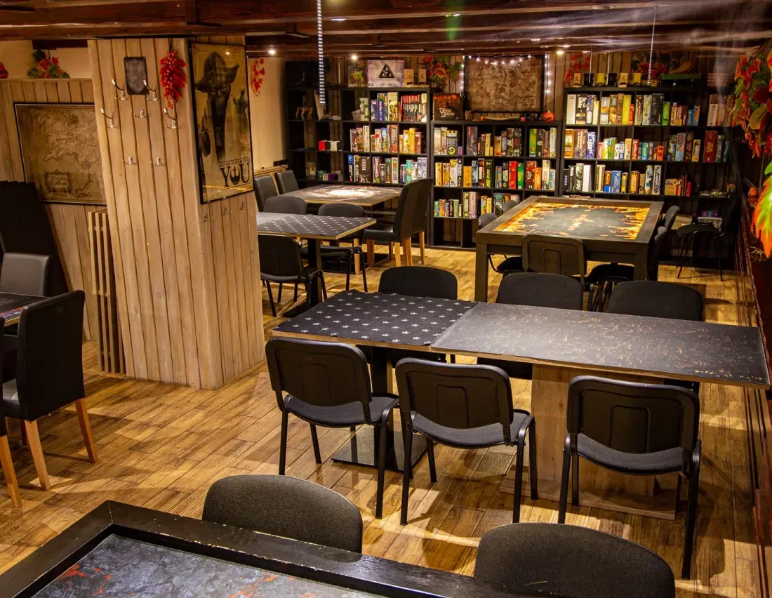 Reštaurácia so spoločenskými hrami